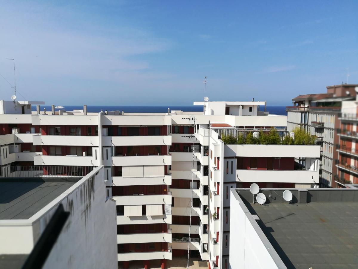 B&B La Terrazza Near The Beach Bari Exterior foto